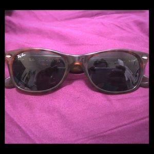 Ray-Ban Men or Women Sunglasses